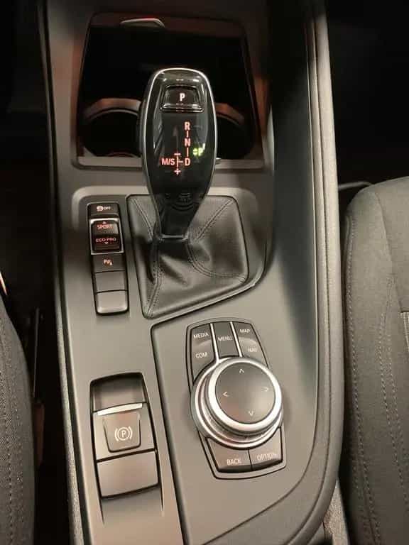 BMW X1 sDrive 18 i Automatik Komfort Kamera 01/2020-photo-6
