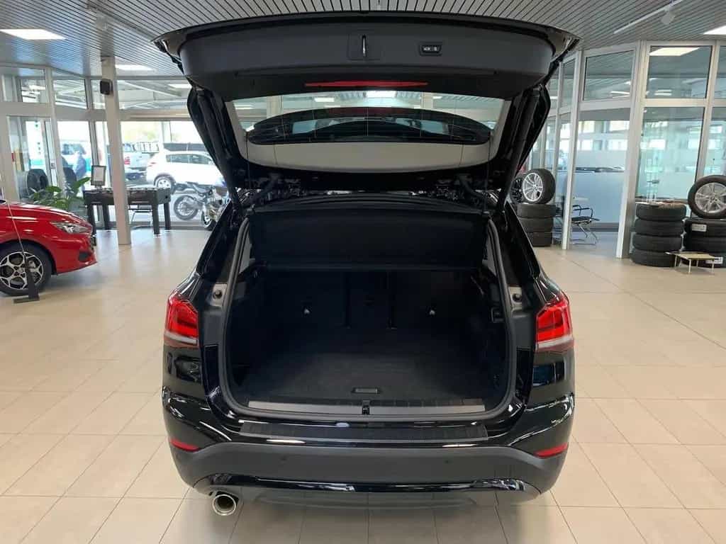 BMW X1 sDrive 18 i Automatik Komfort Kamera 01/2020-photo-14