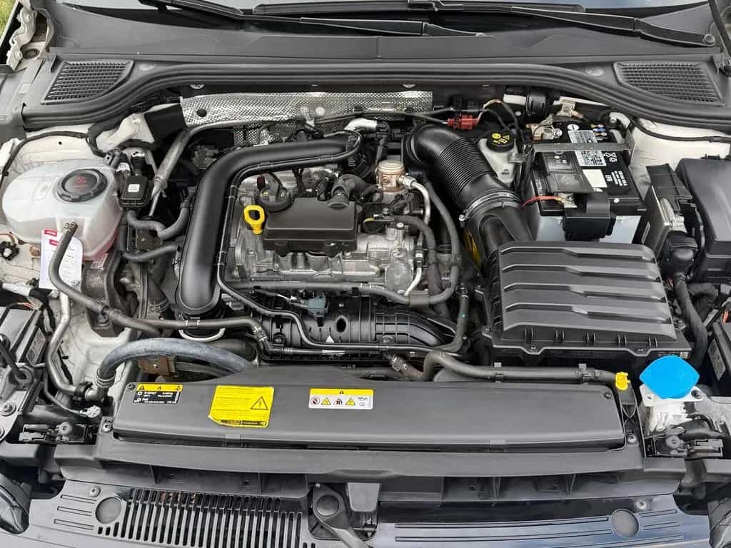 Volkswagen VW Golf VIII 1.0 TSI Life Led Navi PDC 05/2021-photo-8