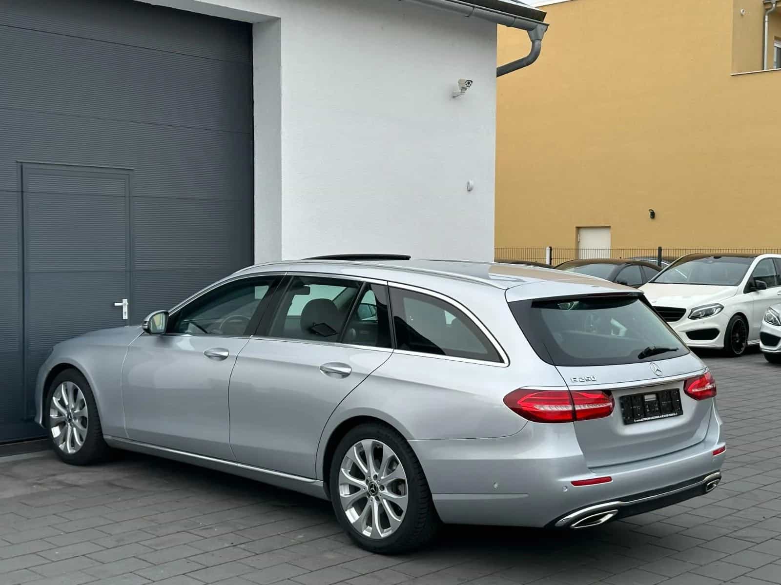 Mercedes-Benz E-Class 250 04/2018-photo-21