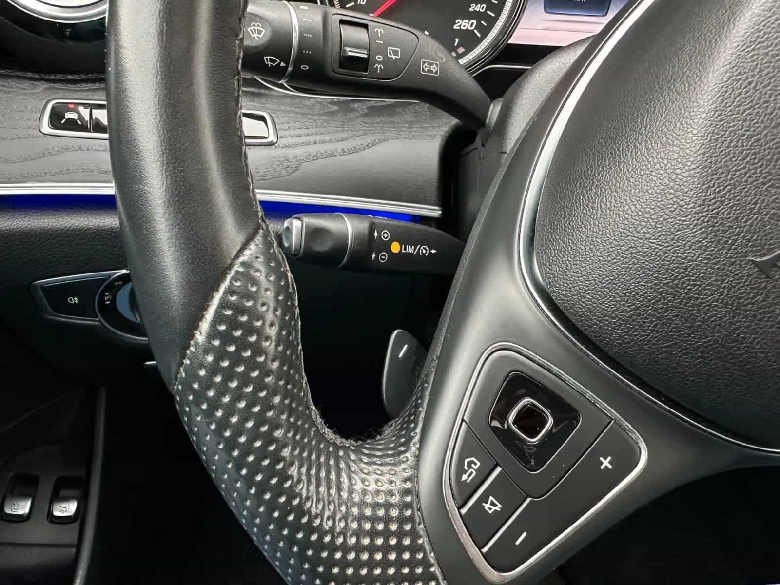 Mercedes-Benz E-Class 250 04/2018-photo-9