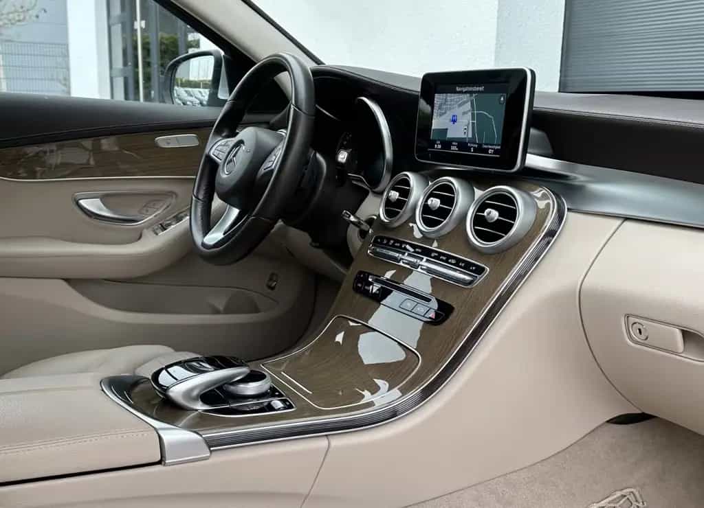 Mercedes-Benz C 300 T*7G*AMG-LINE*2H*NAVI*Distr+*KAMERA*AHK* 12/2016-photo-13