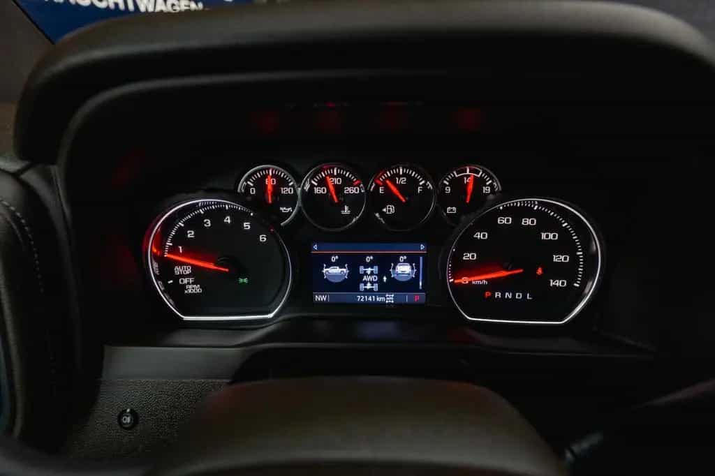 Chevrolet Silverado 5.3L V8 4x4 RST Limited ZZ1 NightPaket 07/2022-photo-33
