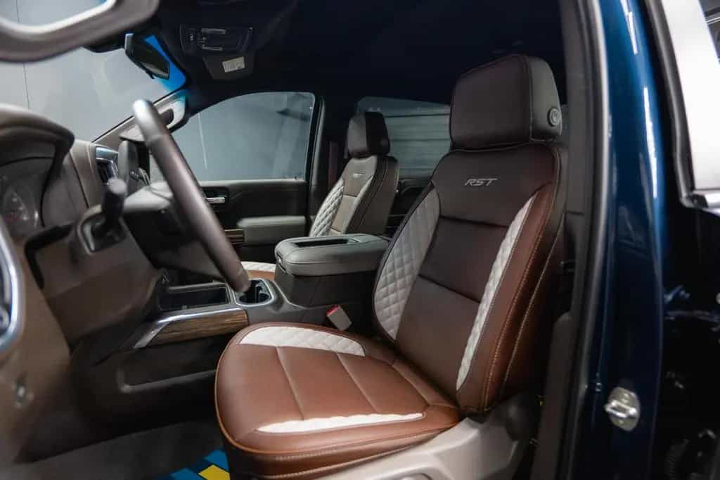 Chevrolet Silverado 5.3L V8 4x4 RST Limited ZZ1 NightPaket 07/2022-photo-38