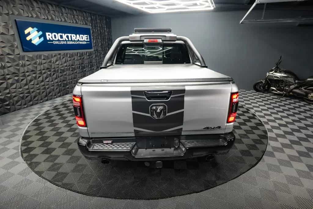 Dodge RAM 5.7 V8 HEMI 4x4 NIGHT-Edition LARAMIE *LED* 07/2019-photo-12