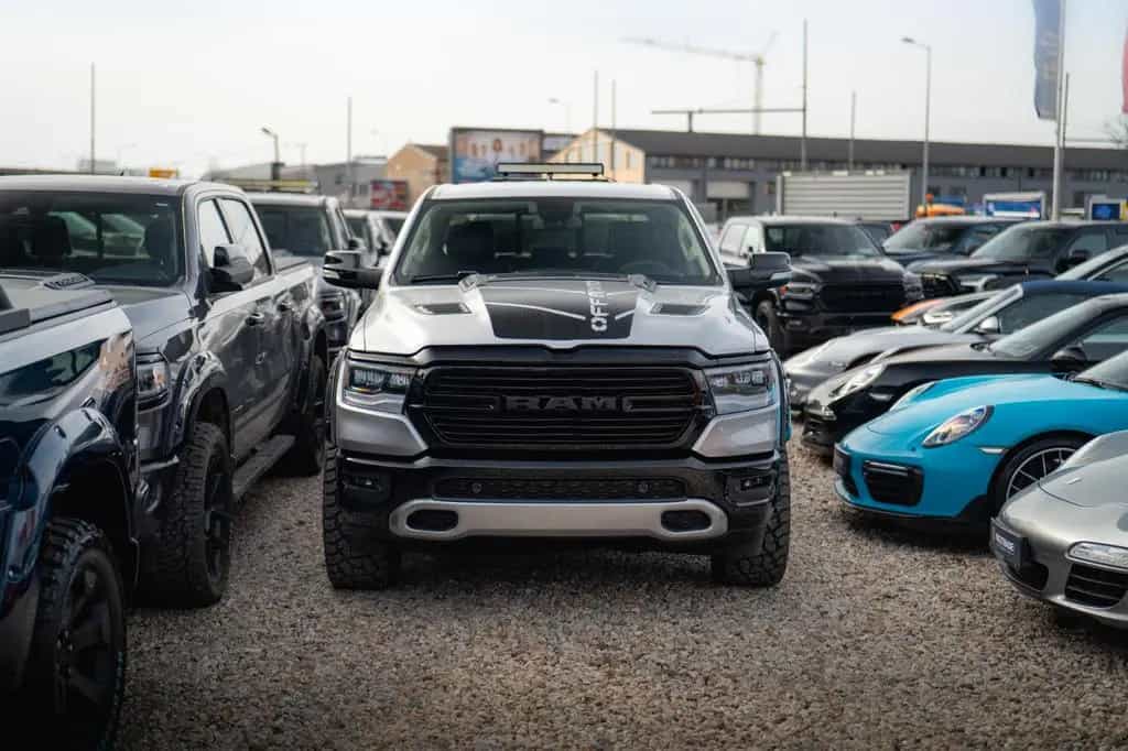 Dodge RAM 5.7 V8 HEMI 4x4 NIGHT-Edition LARAMIE *LED* 07/2019-photo-18