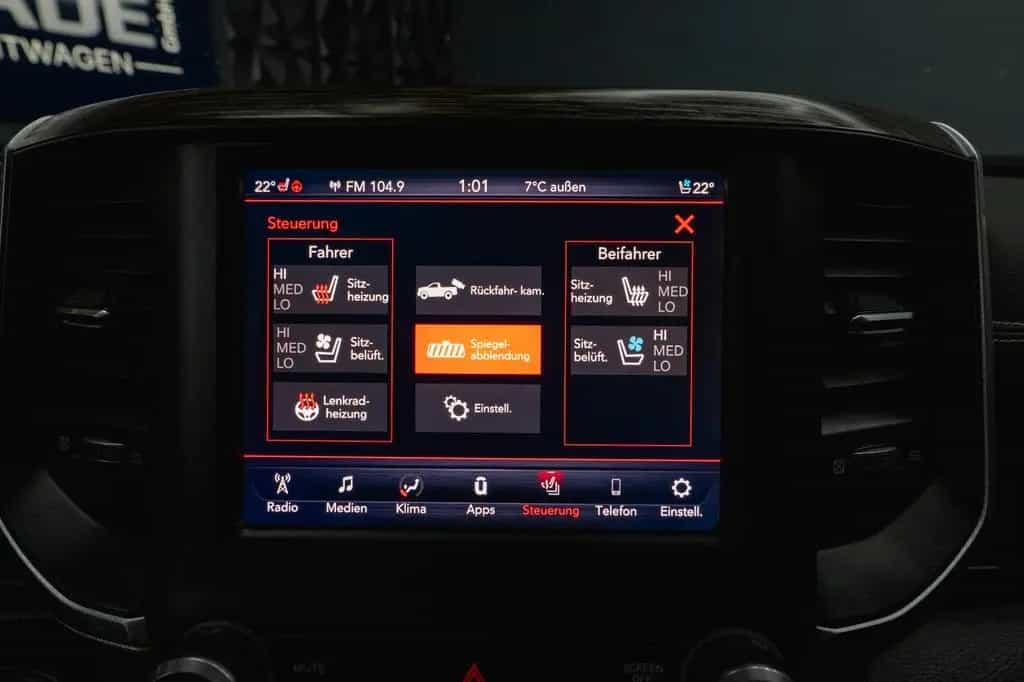 Dodge RAM 5.7 V8 HEMI 4x4 NIGHT-Edition LARAMIE *LED* 07/2019-photo-30