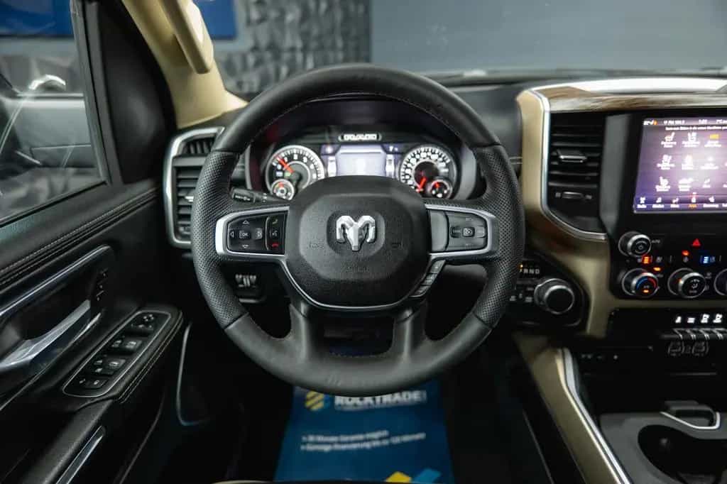 Dodge RAM 5.7 V8 HEMI 4x4 NIGHT-Edition LARAMIE *LED* 07/2019-photo-33