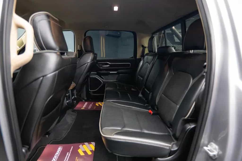 Dodge RAM 5.7 V8 HEMI 4x4 NIGHT-Edition LARAMIE *LED* 07/2019-photo-36