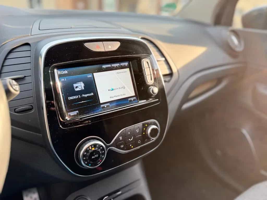Renault Captur Crossborder *Pano*Automatik*Camera* 08/2017-photo-24