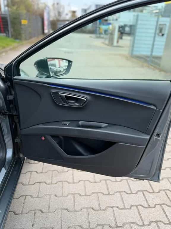 Seat Leon FR Xcellence Limousine*Schalter*Leder 06/2018-photo-15