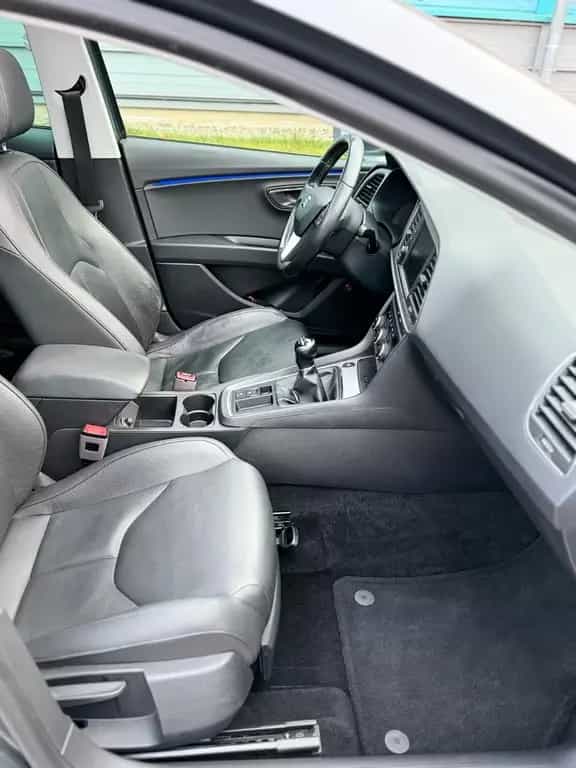 Seat Leon FR Xcellence Limousine*Schalter*Leder 06/2018-photo-6