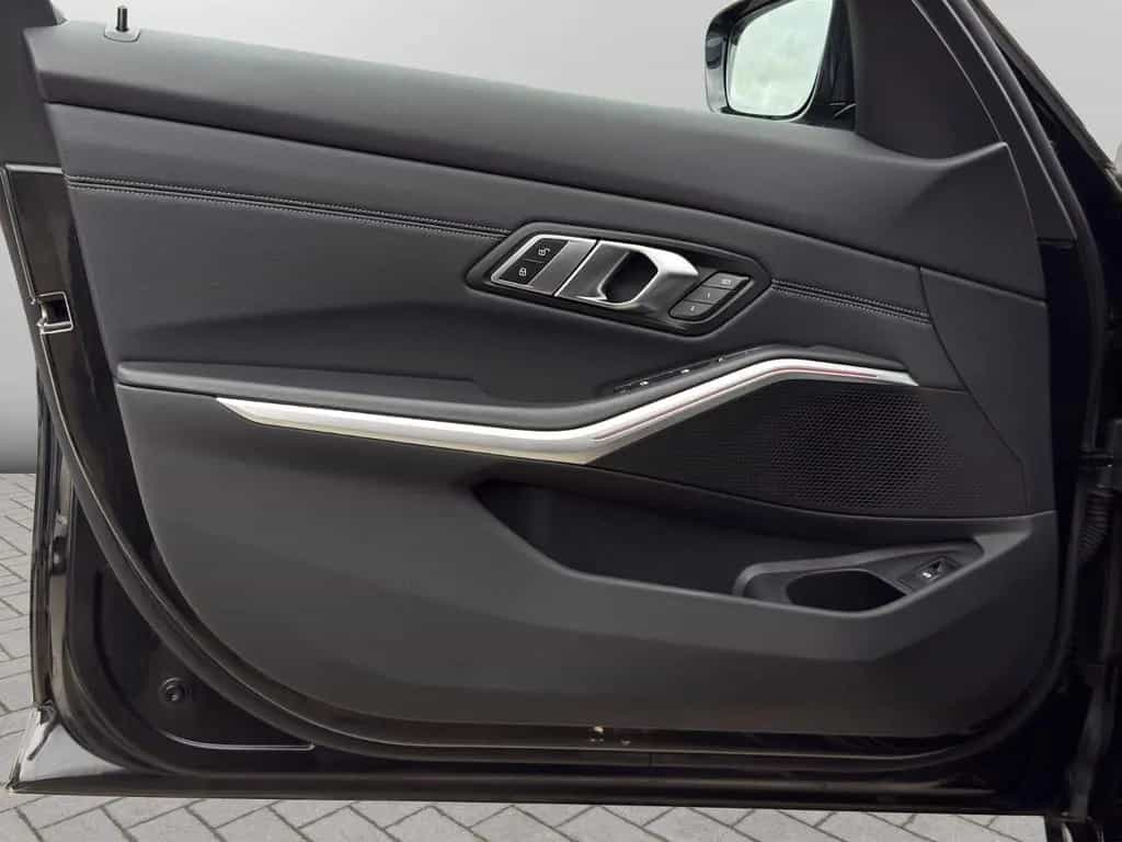 BMW 320 d Touring xDr M Sport *1.HAND*ACC*HUD*AHK*RFK 02/2020-photo-13