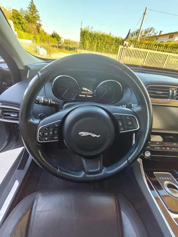 Jaguar XE 2.0 D Turbo 180CV aut. Portfolio km 12 12/2015-photo-0