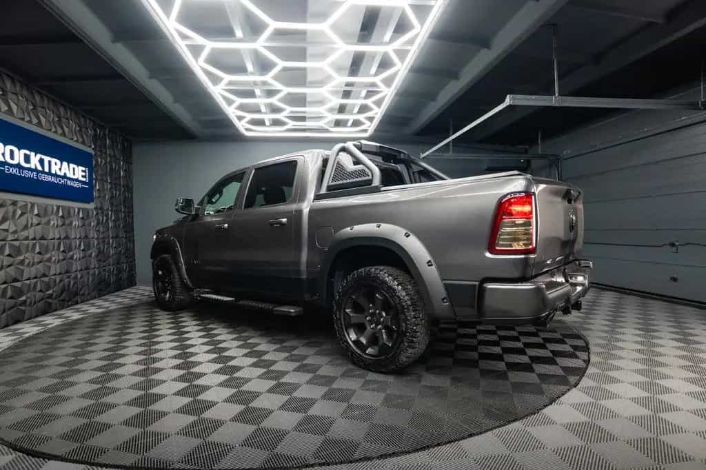 Dodge RAM 5.7 V8 HEMI 4x4 OFFROAD NIGHT-Edition LED 07/2021-photo-16