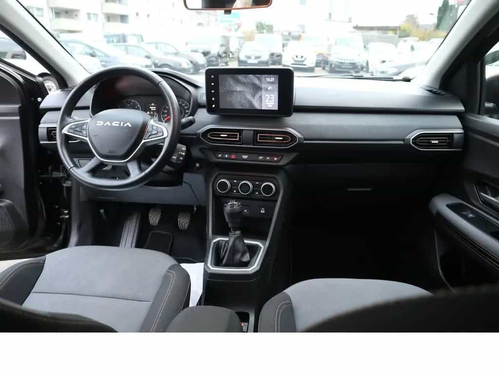 Dacia Sandero Stepway Extreme Navi Scheckheftgepflegt 10/2024-photo-9
