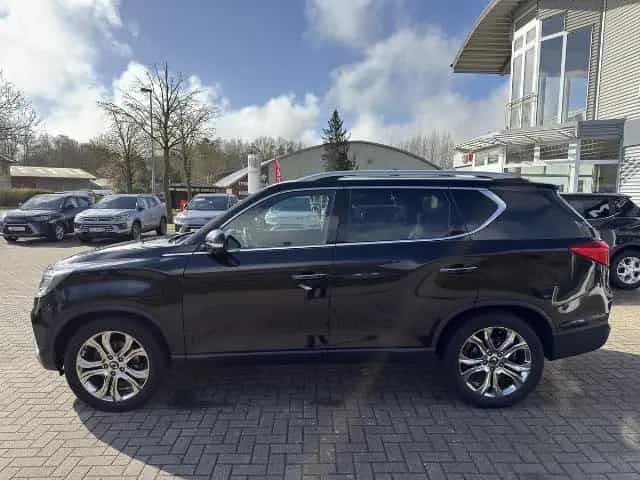 Ssangyong Rexton Sapphire 4WD AHK 12/2019-photo-3
