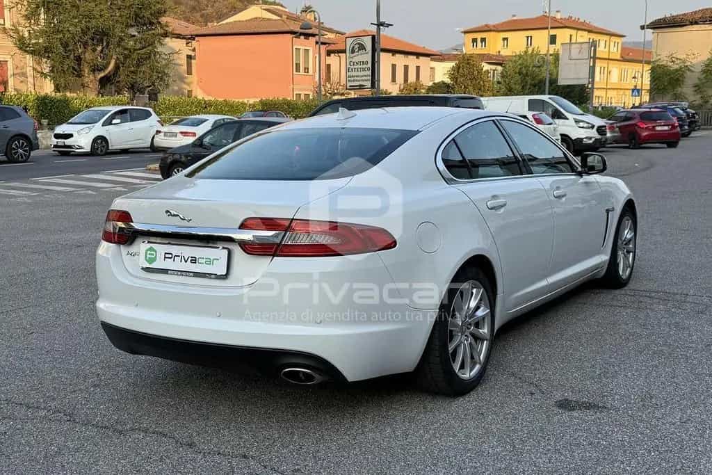 Jaguar XF XF 2.2 D Eco 11/2013-photo-3