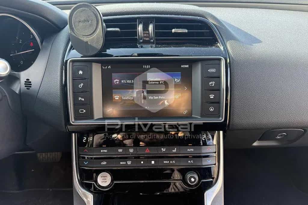 Jaguar XE XE 2.0 D Turbo 180 CV AWD aut. Pure 07/2017-photo-14