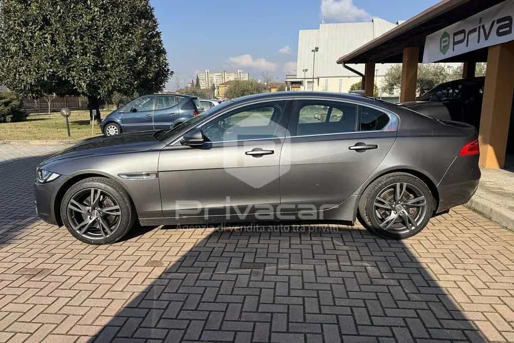 Jaguar XE XE 2.0 D Turbo 180 CV AWD aut. Pure 07/2017-photo-7