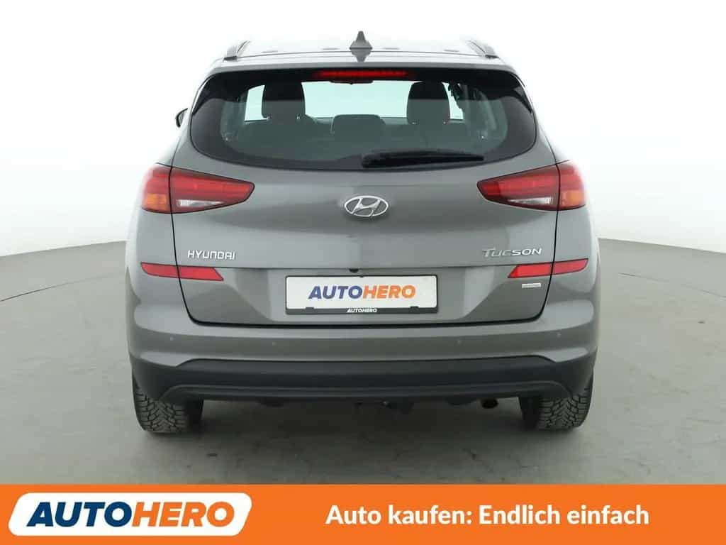 Hyundai TUCSON 1.6 Advantage 2WD*NAVI*TEMPO*CAM*PDC*SHZ* 09/2020-photo-4