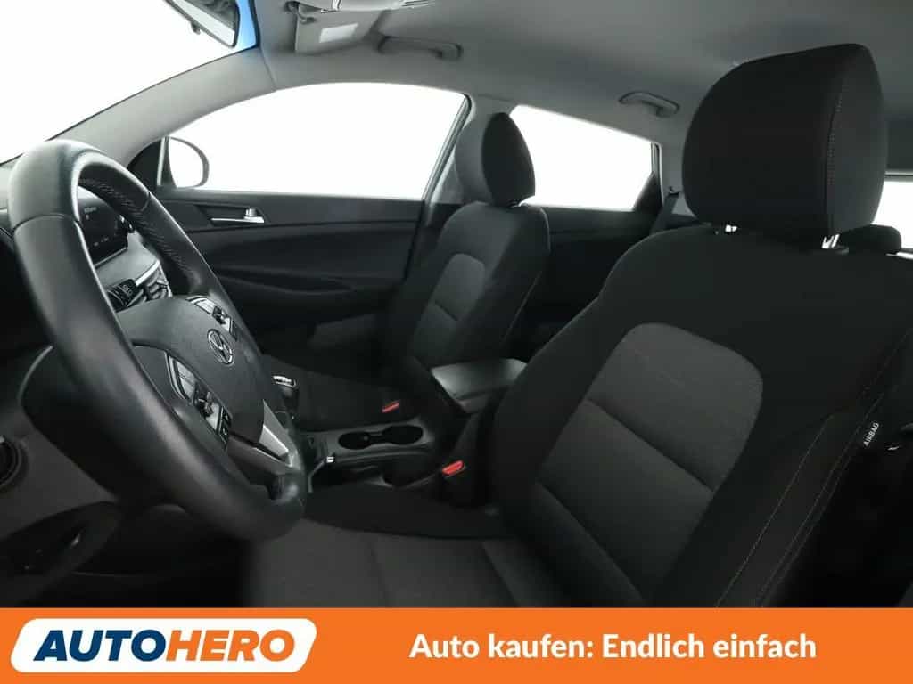 Hyundai TUCSON 1.6 Advantage 2WD*NAVI*TEMPO*CAM*PDC*SHZ* 09/2020-photo-9