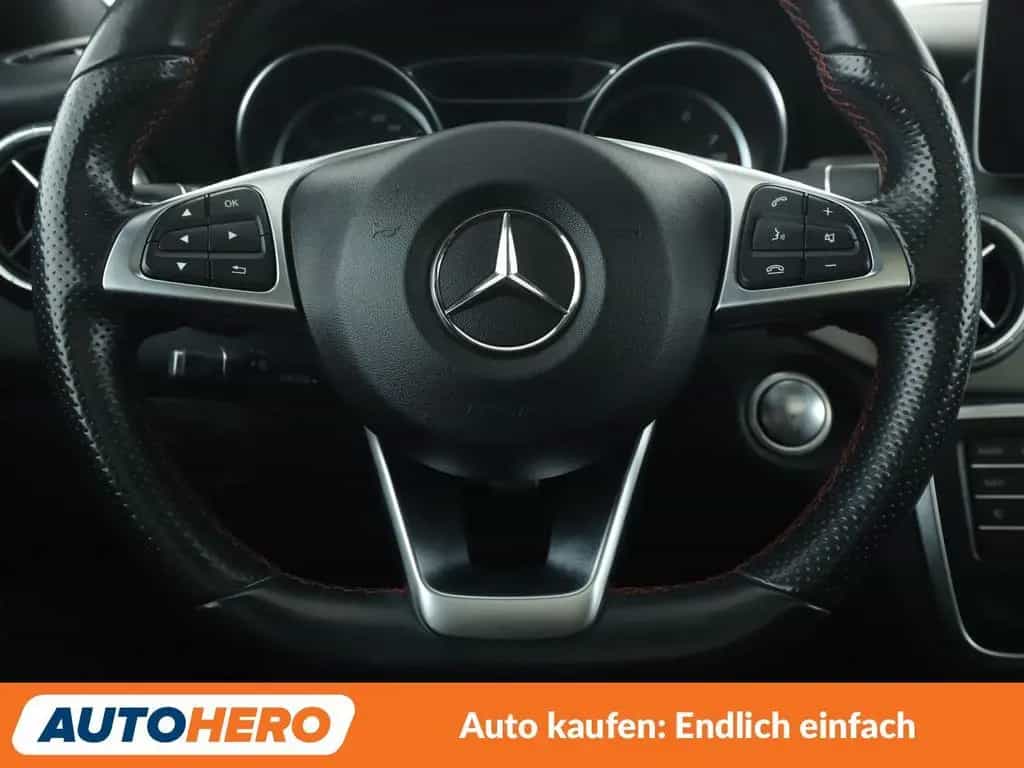 Mercedes-Benz CLA-Class 200 AMG Line Aut. *NAVI*LED*TEMPO*SHZ*PDC* 05/2018-photo-18