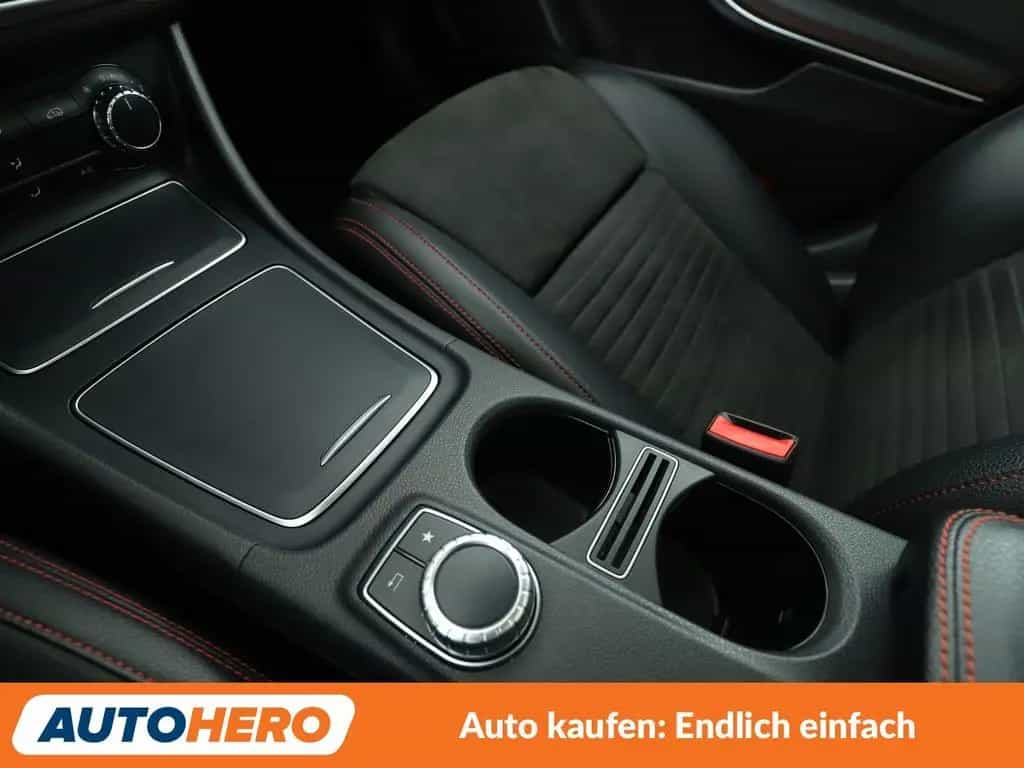 Mercedes-Benz CLA-Class 200 AMG Line Aut. *NAVI*LED*TEMPO*SHZ*PDC* 05/2018-photo-23