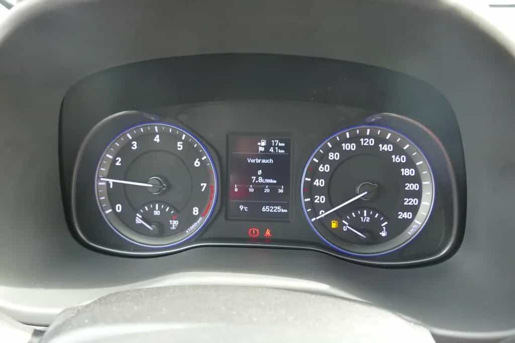Hyundai KONA 1.0 T-GDI Trend 2WD LED Navi Kamera PDC USB 07/2018-photo-12