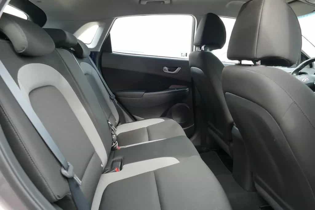 Hyundai KONA 1.0 T-GDI Trend 2WD LED Navi Kamera PDC USB 07/2018-photo-23