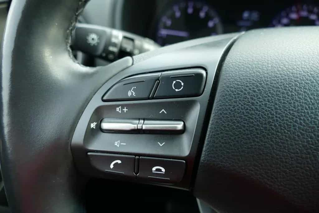 Hyundai KONA 1.0 T-GDI Trend 2WD LED Navi Kamera PDC USB 07/2018-photo-8
