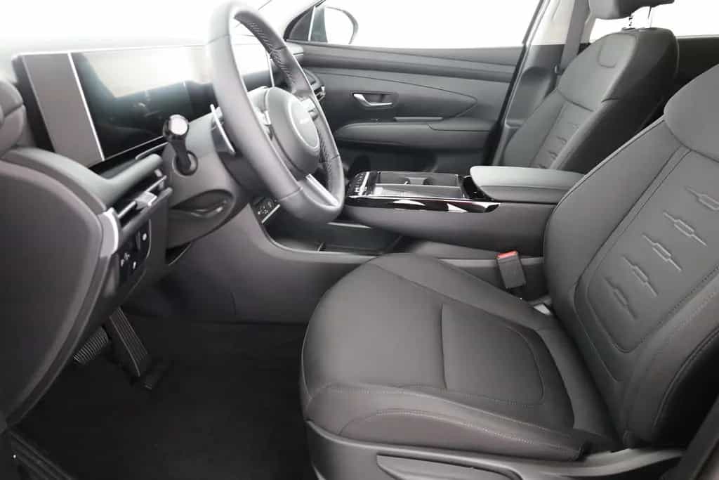 Hyundai TUCSON 1.6 T-GDI Aut. LED Navi Kamera 09/2025-photo-21