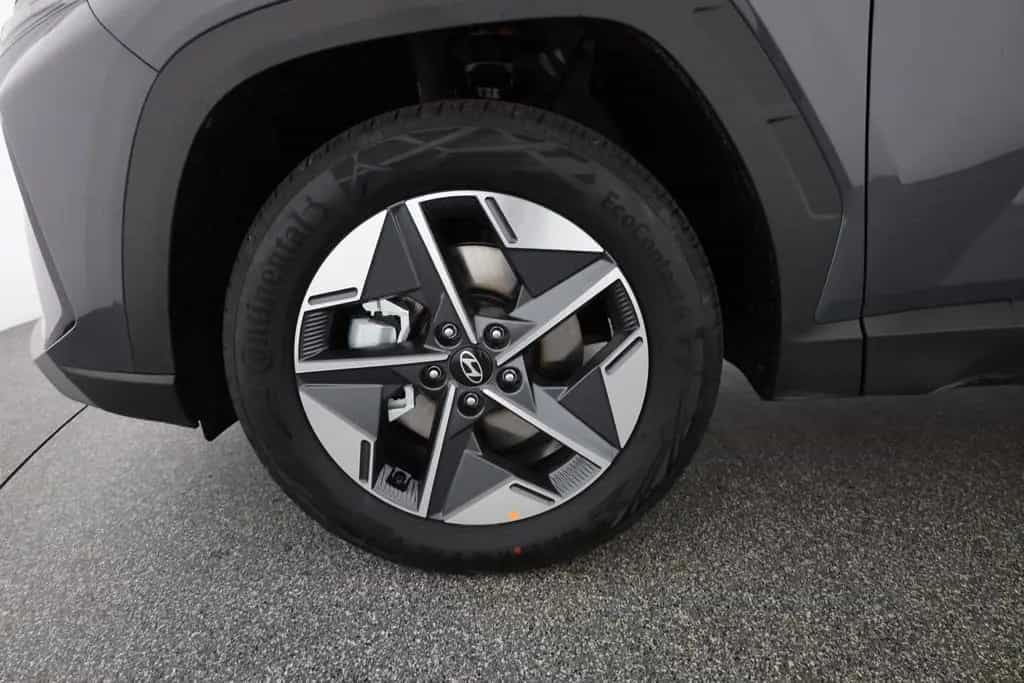 Hyundai TUCSON 1.6 T-GDI Aut. LED Navi Kamera 09/2025-photo-28