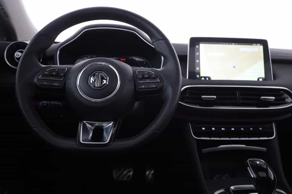 MG HS 1.5 T-GDI Luxury Aut. LED ACC Navi 360° Pano 03/2024-photo-9