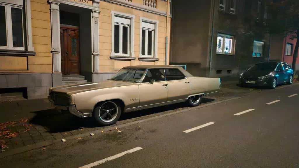 Oldsmobile Other 98 07/1969-photo-2