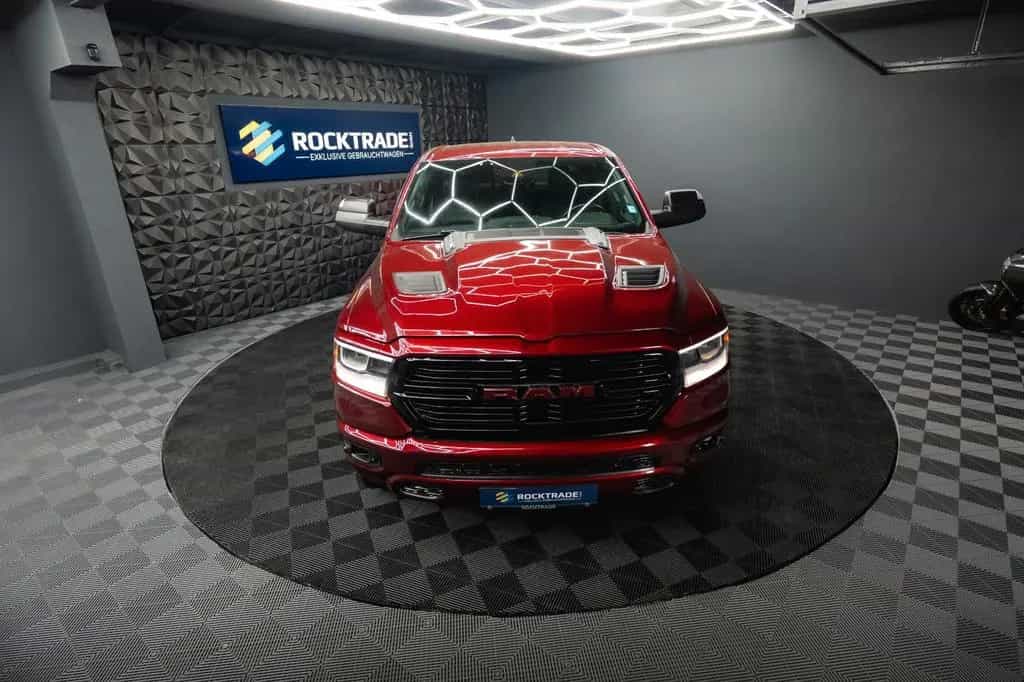 Dodge RAM 5.7 V8 HEMI 4x4 NIGHT-Edition LARAMIE Sport 07/2021-photo-1