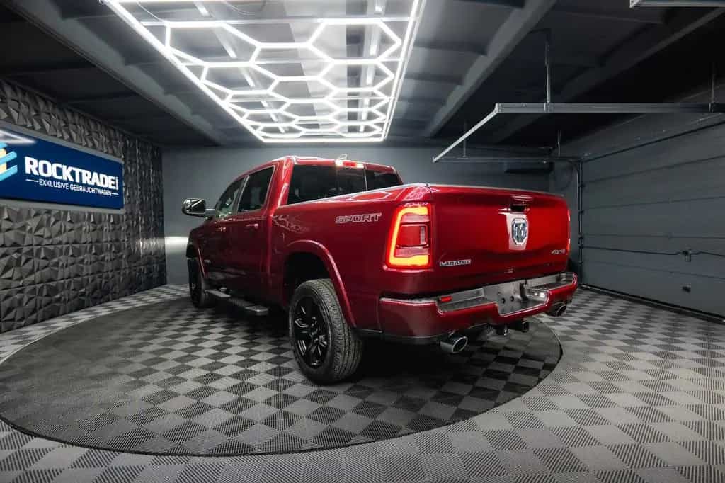 Dodge RAM 5.7 V8 HEMI 4x4 NIGHT-Edition LARAMIE Sport 07/2021-photo-15