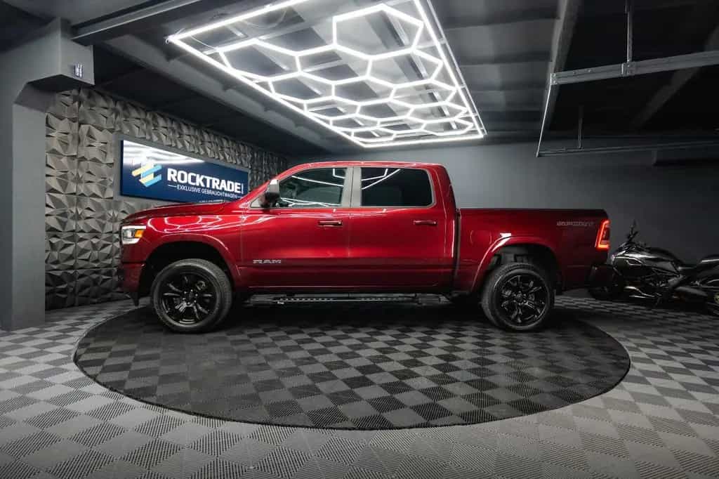 Dodge RAM 5.7 V8 HEMI 4x4 NIGHT-Edition LARAMIE Sport 07/2021-photo-17