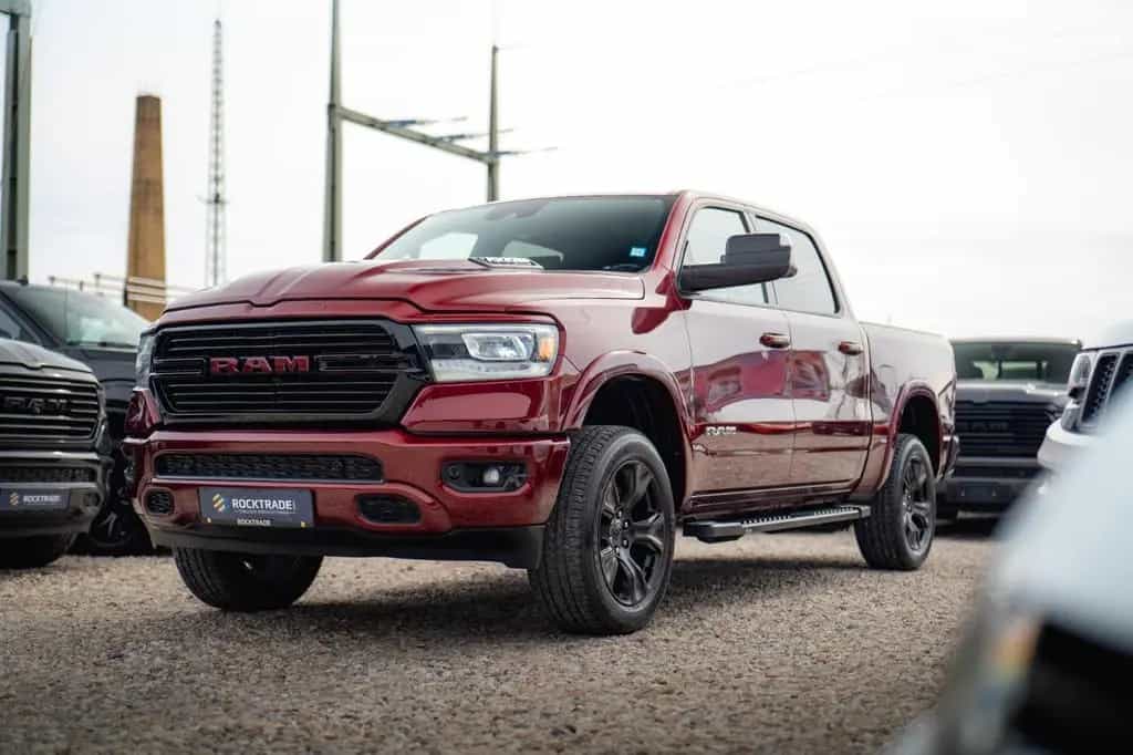 Dodge RAM 5.7 V8 HEMI 4x4 NIGHT-Edition LARAMIE Sport 07/2021-photo-19
