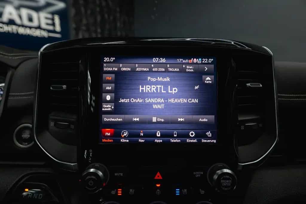 Dodge RAM 5.7 V8 HEMI 4x4 NIGHT-Edition LARAMIE Sport 07/2021-photo-29