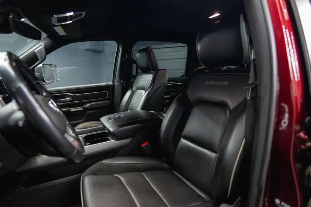 Dodge RAM 5.7 V8 HEMI 4x4 NIGHT-Edition LARAMIE Sport 07/2021-photo-37