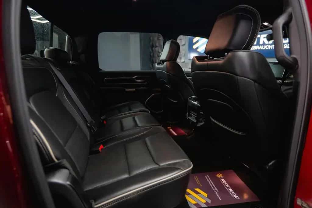 Dodge RAM 5.7 V8 HEMI 4x4 NIGHT-Edition LARAMIE Sport 07/2021-photo-41