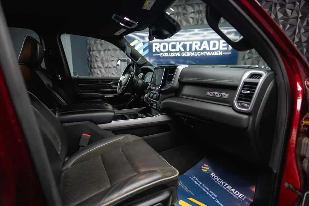 Dodge RAM 5.7 V8 HEMI 4x4 NIGHT-Edition LARAMIE Sport 07/2021-photo-43