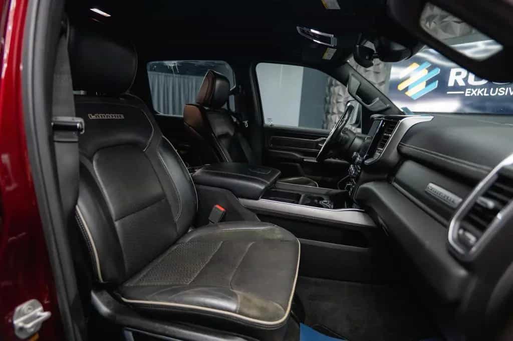 Dodge RAM 5.7 V8 HEMI 4x4 NIGHT-Edition LARAMIE Sport 07/2021-photo-45