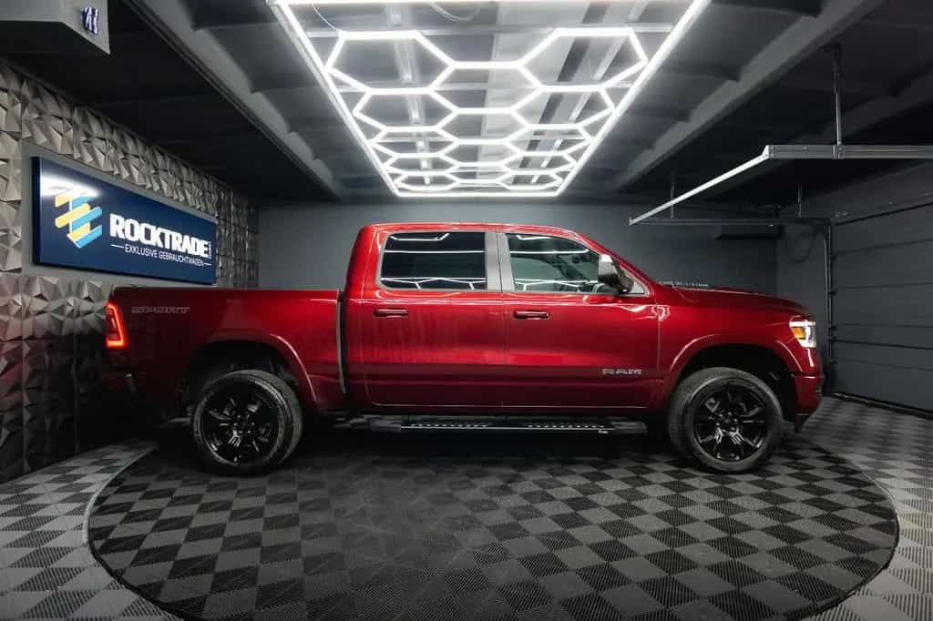 Dodge RAM 5.7 V8 HEMI 4x4 NIGHT-Edition LARAMIE Sport 07/2021-photo-7