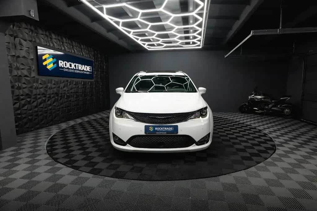 Chrysler Pacifica 3.6 V6 LIMITED Night *Pano*CarPlay*ACC 07/2019-photo-2