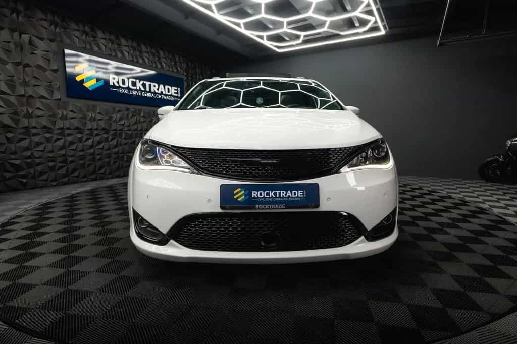 Chrysler Pacifica 3.6 V6 LIMITED Night *Pano*CarPlay*ACC 07/2019-photo-4