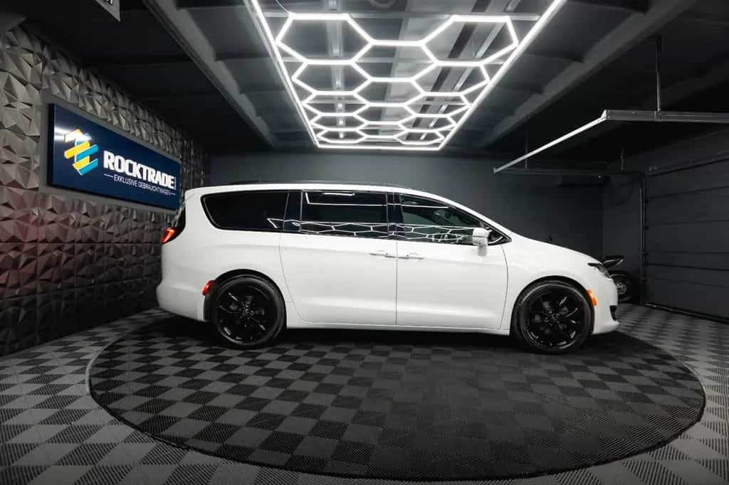 Chrysler Pacifica 3.6 V6 LIMITED Night *Pano*CarPlay*ACC 07/2019-photo-9