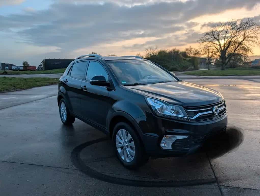 Ssangyong Korando 2.0 e-XGi 200 Quartz 2WD Quartz Navi SHZ 07/2018-photo-3