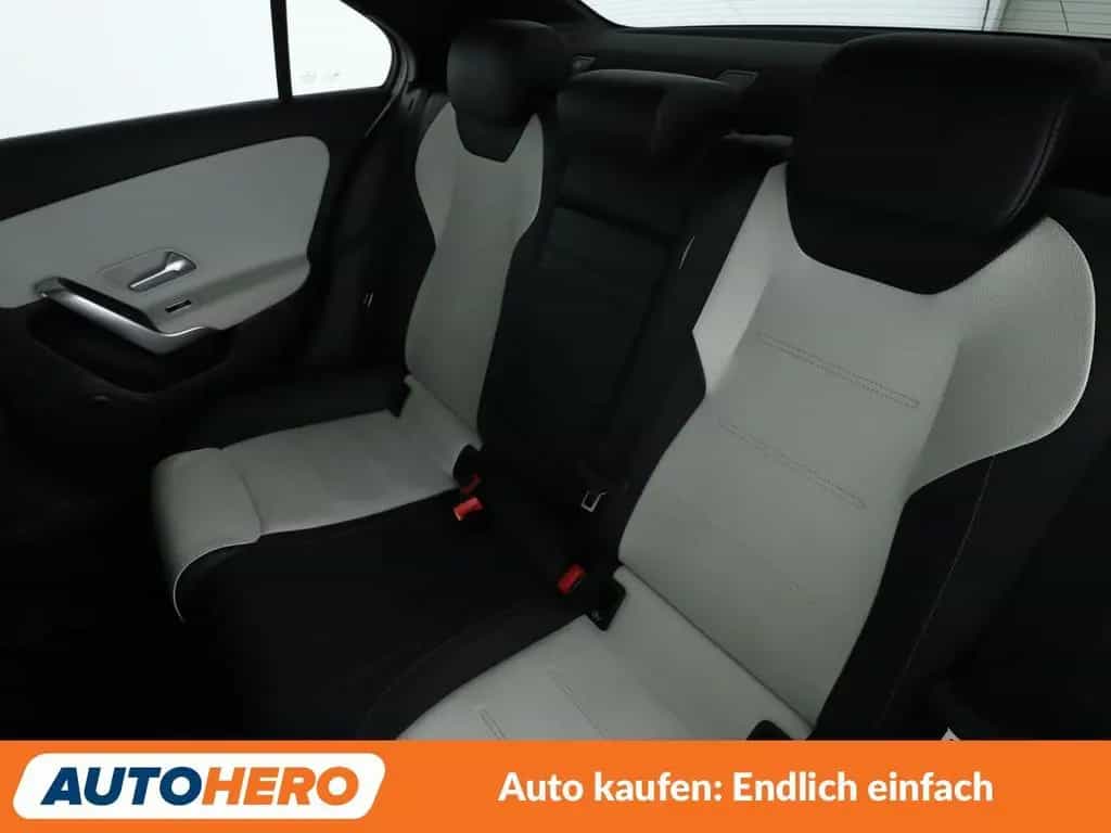 Mercedes-Benz A-Class Limousine A 250 AMG Line Aut.*CAM*ACC* 08/2019-photo-13
